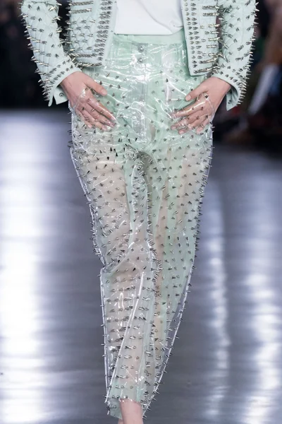 Look 130